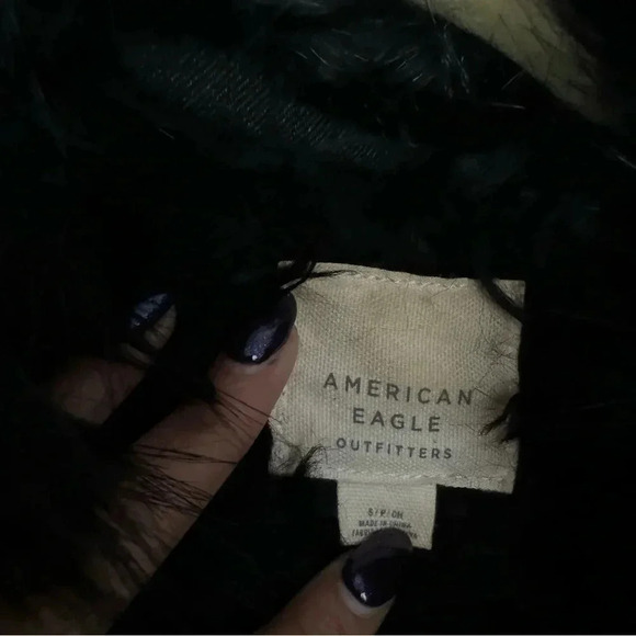 American Eagle Black Distressed Denim Jacket Womens Small Fur Collar Y2K - Picture 3 of 7